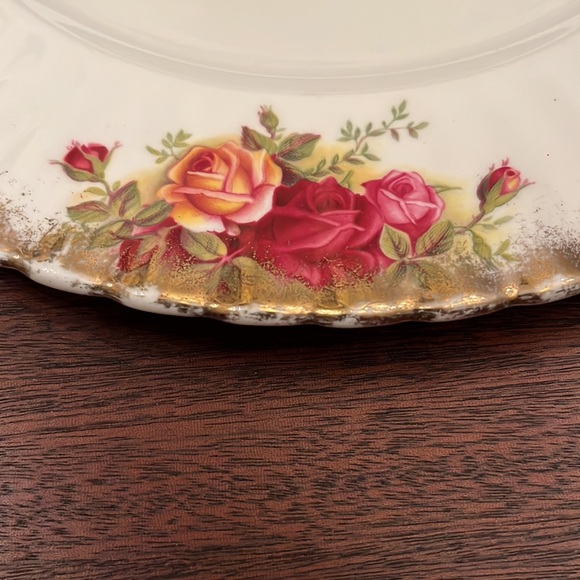 Royal Albert Country Rose Serving Plate Bone China from England - Picture 3 of 5
